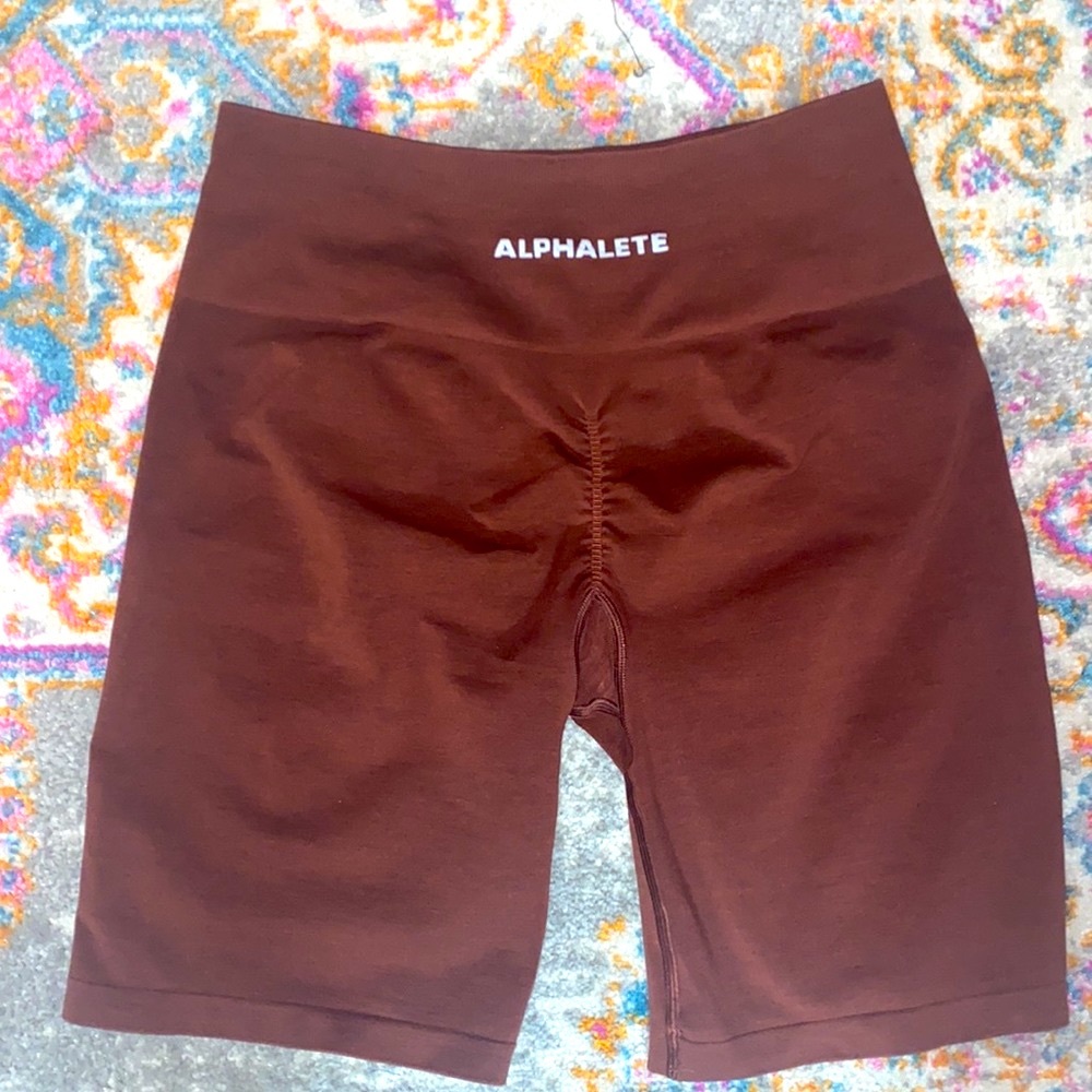 Alphalete Amplify biker shorts